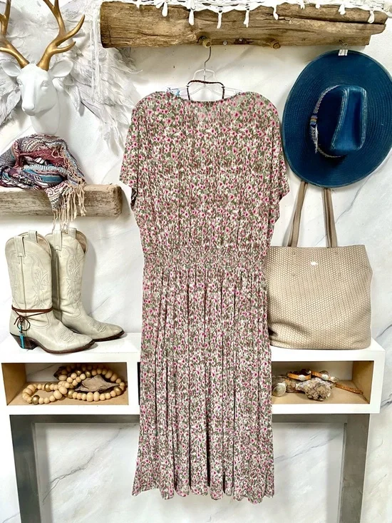 Prairie/farmhouse vibe maxi dress w shabby chic Country feel - Picture 11 of 12